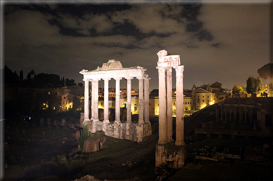 foto Roma di Notte